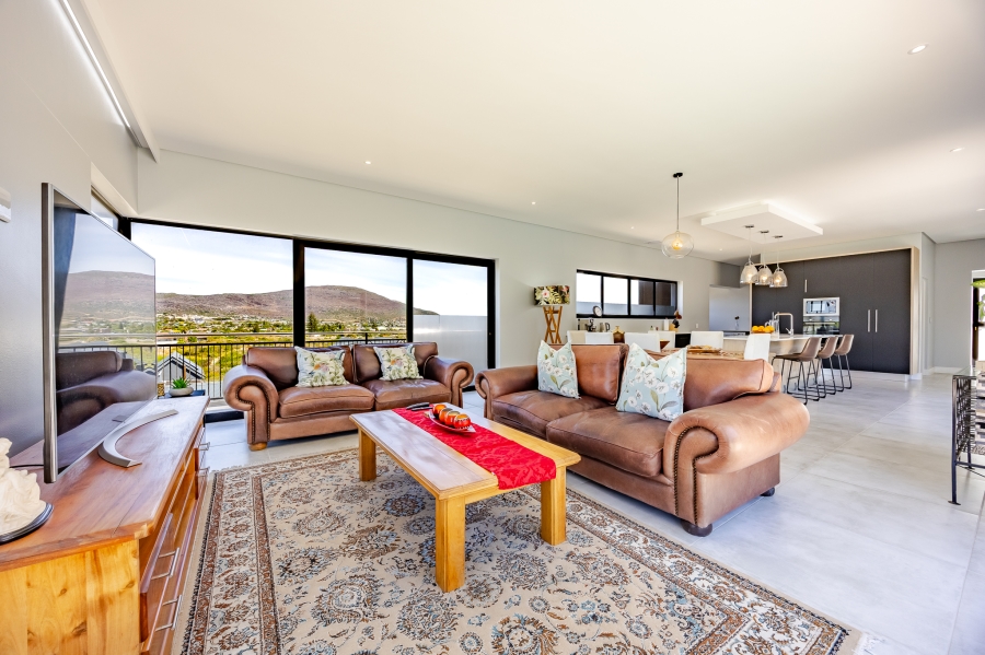 4 Bedroom Property for Sale in Crofters Valley Western Cape